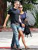 2011-08-02-16-05-56-7-halle-berry-looks-lovely-in-a-striped-tee-and-jean.jpg